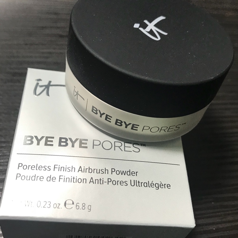Bye Bye Pores™ Poreless Finish Airbrush Powder